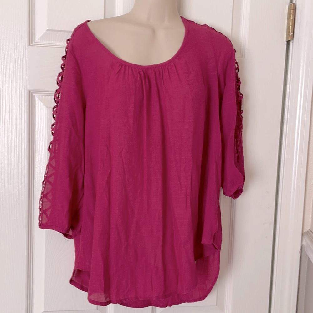 NWT High Low Top Size L